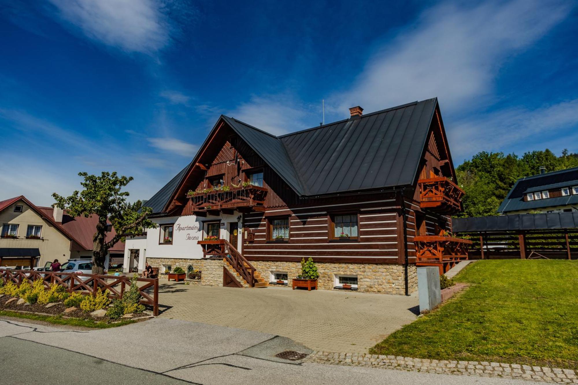 Apartmany Iwona Rokytnice nad Jizerou Esterno foto